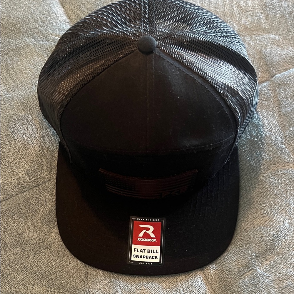 Black Flat Bill Snapback Hat - image 2